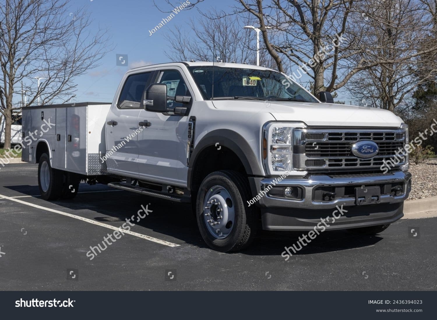 Ford F crew cab with utility body